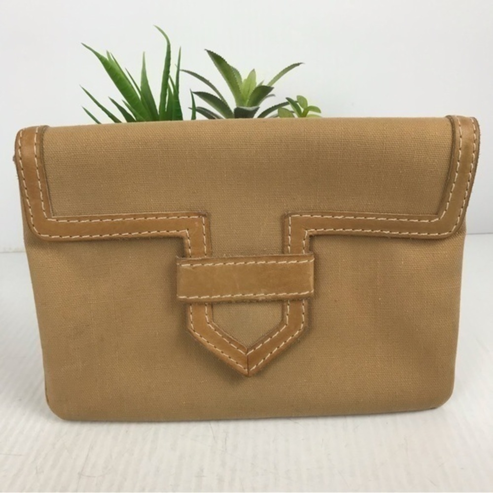 Ted Lapidus Clutch